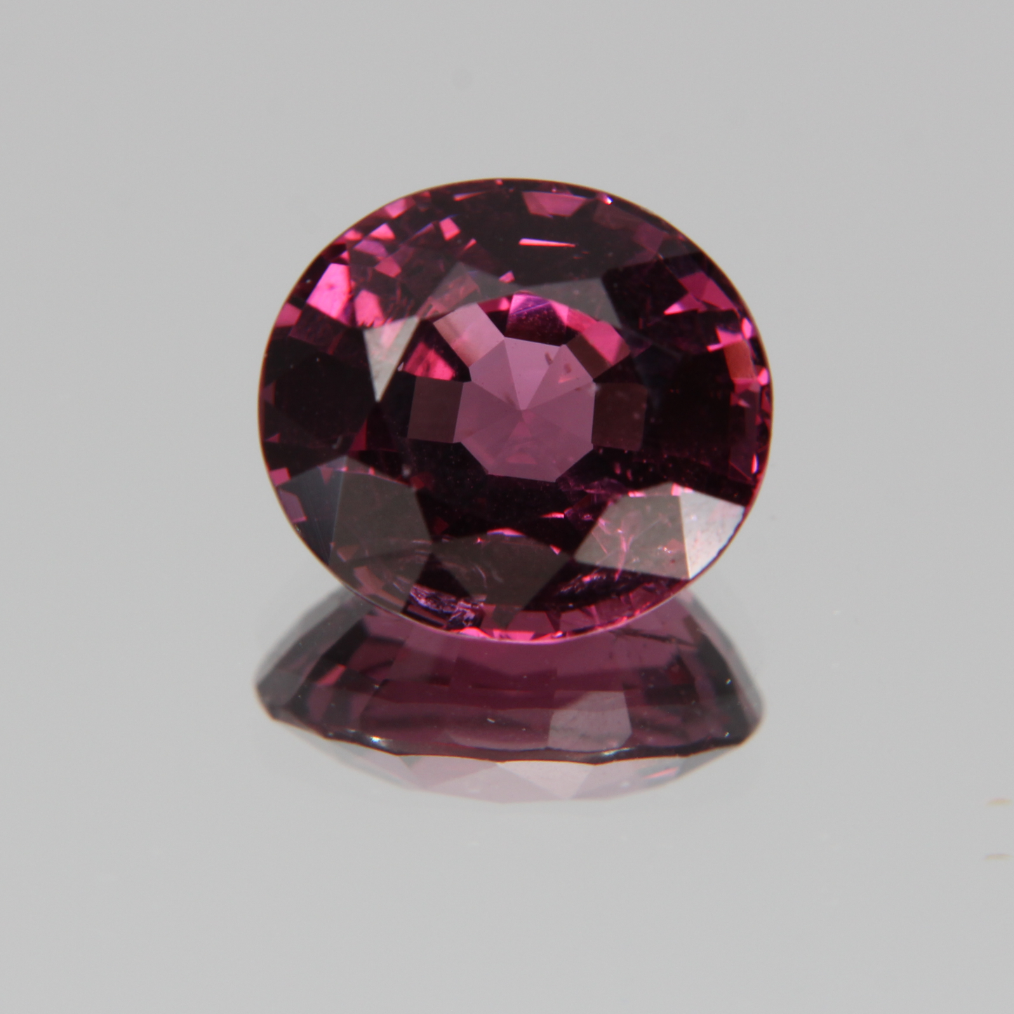 Pink-Roter Spinell 5.57ct