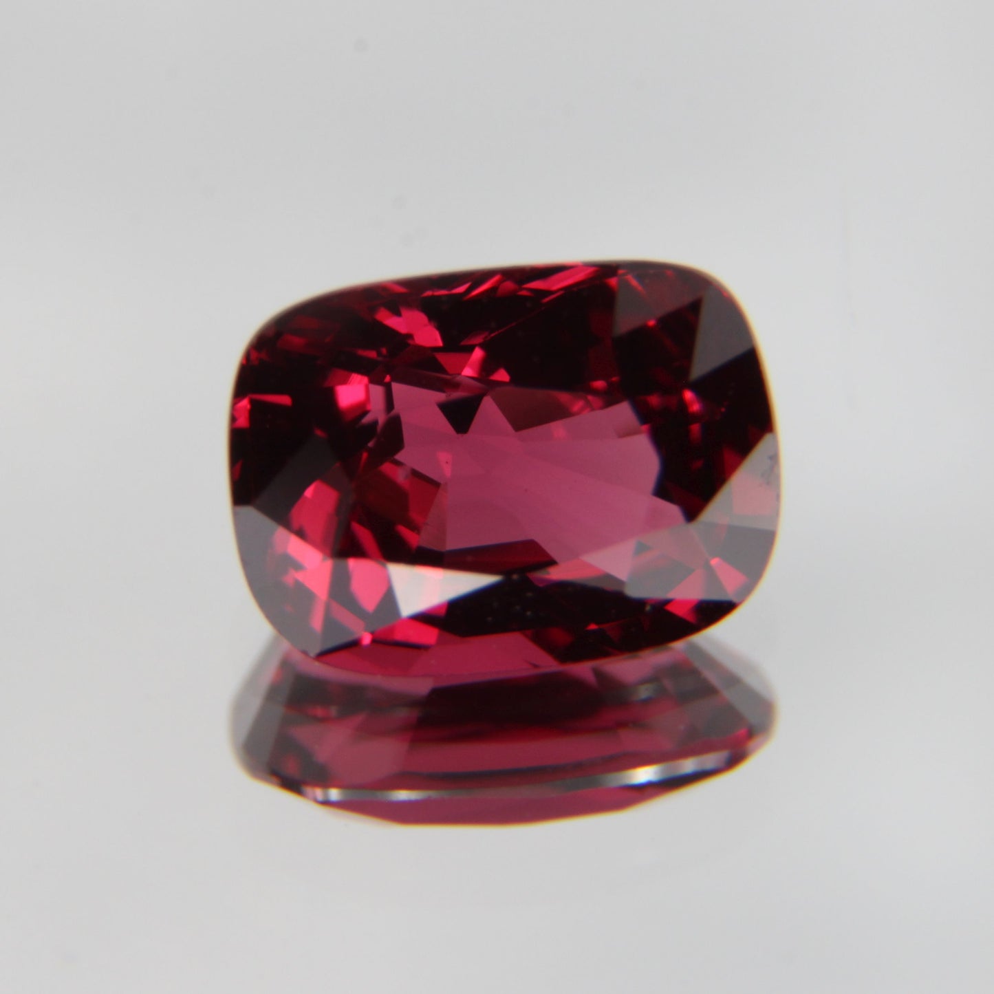 roter Spinel 1.07 ct