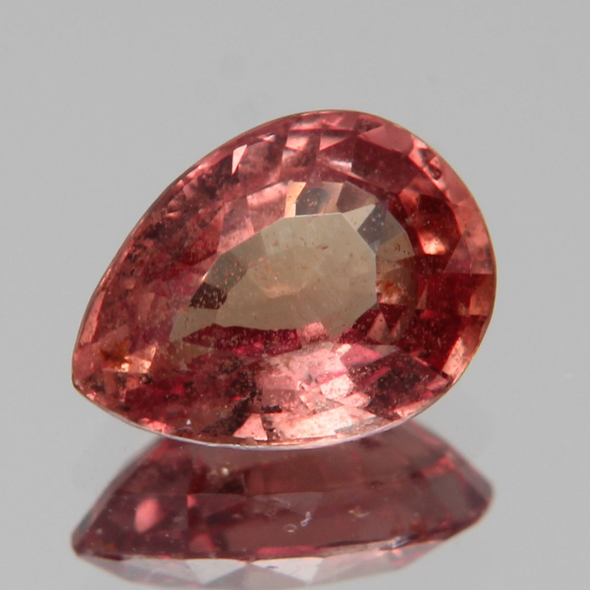 Padparadscha Saphir 1.27ct