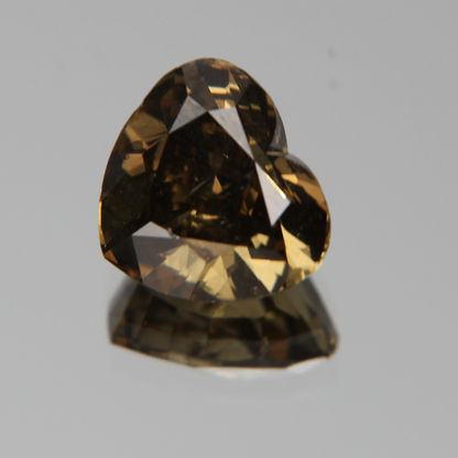 fancy vivid olive Diamant 3.02ct