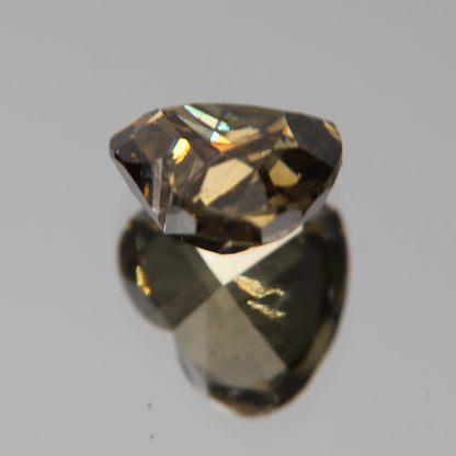 fancy vivid olive Diamant 3.02ct