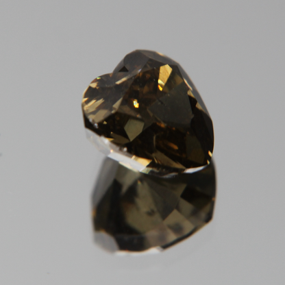 fancy vivid olive Diamant 3.02ct