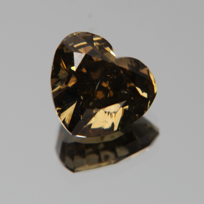 fancy vivid olive Diamant 3.02ct