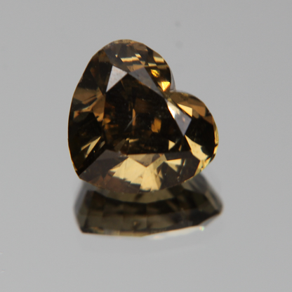 fancy vivid olive Diamant 3.02ct