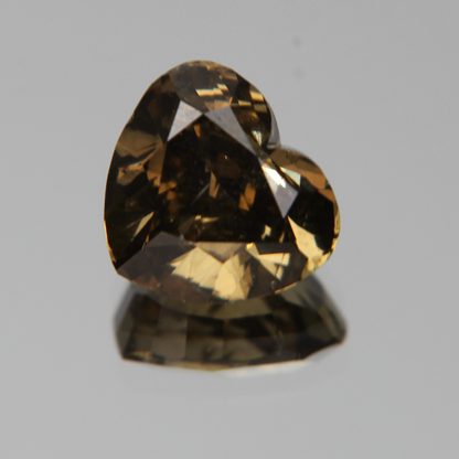 fancy vivid olive Diamant 3.02ct