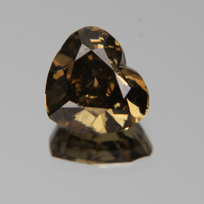 fancy vivid olive Diamant 3.02ct