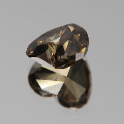 fancy vivid olive Diamant 3.02ct