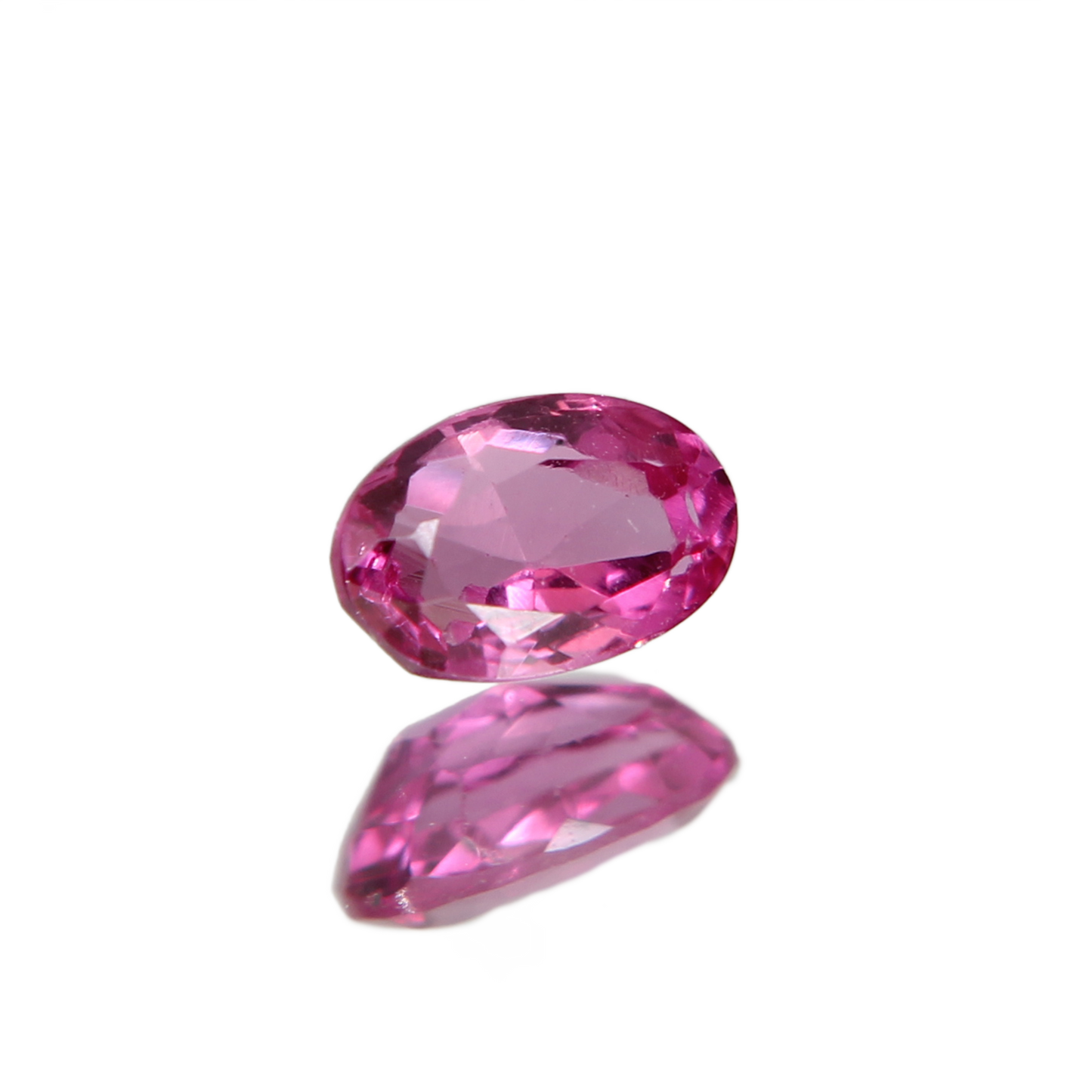 Rubin 0.36ct ansicht von links