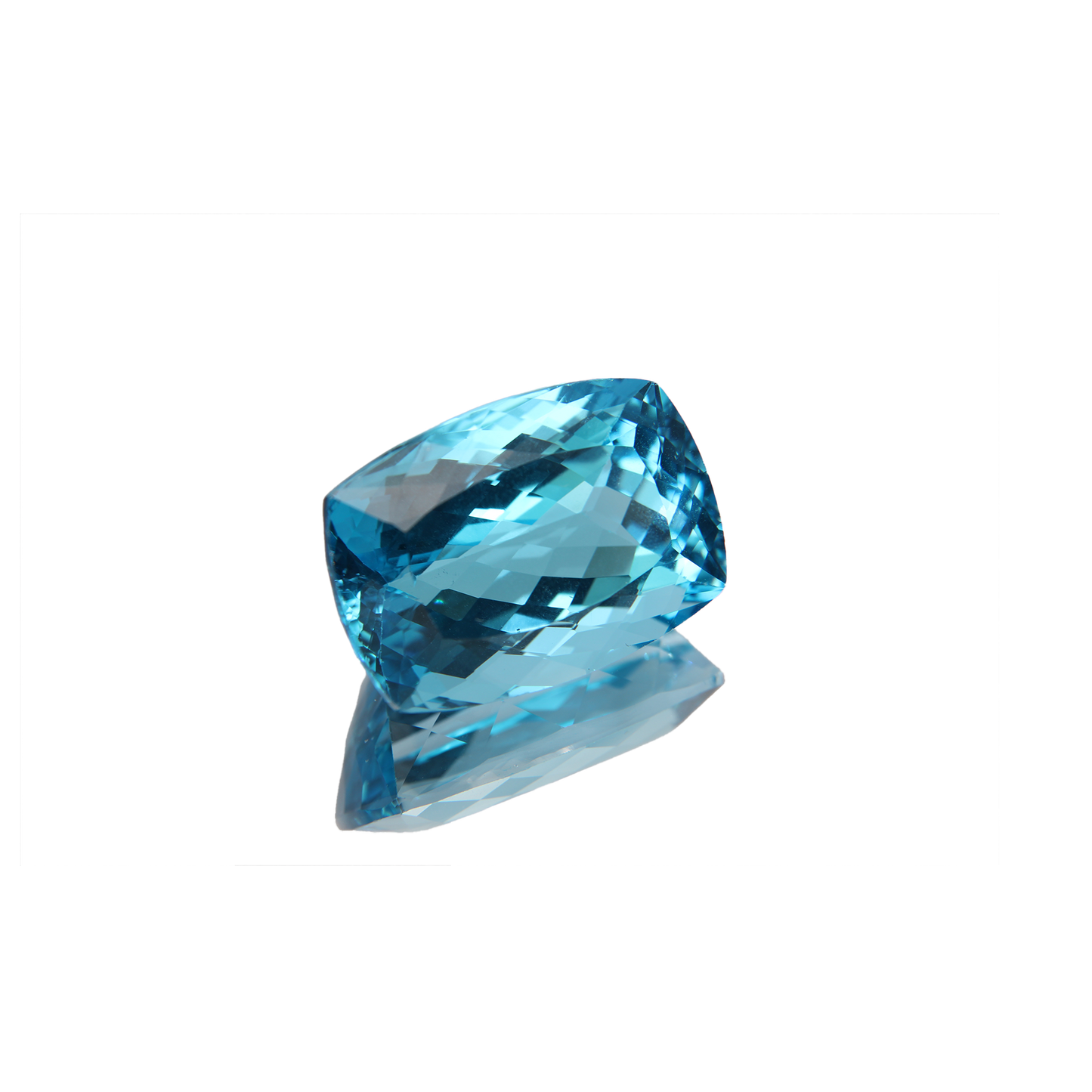 Blauer Topas 51.17ct ansicht von links