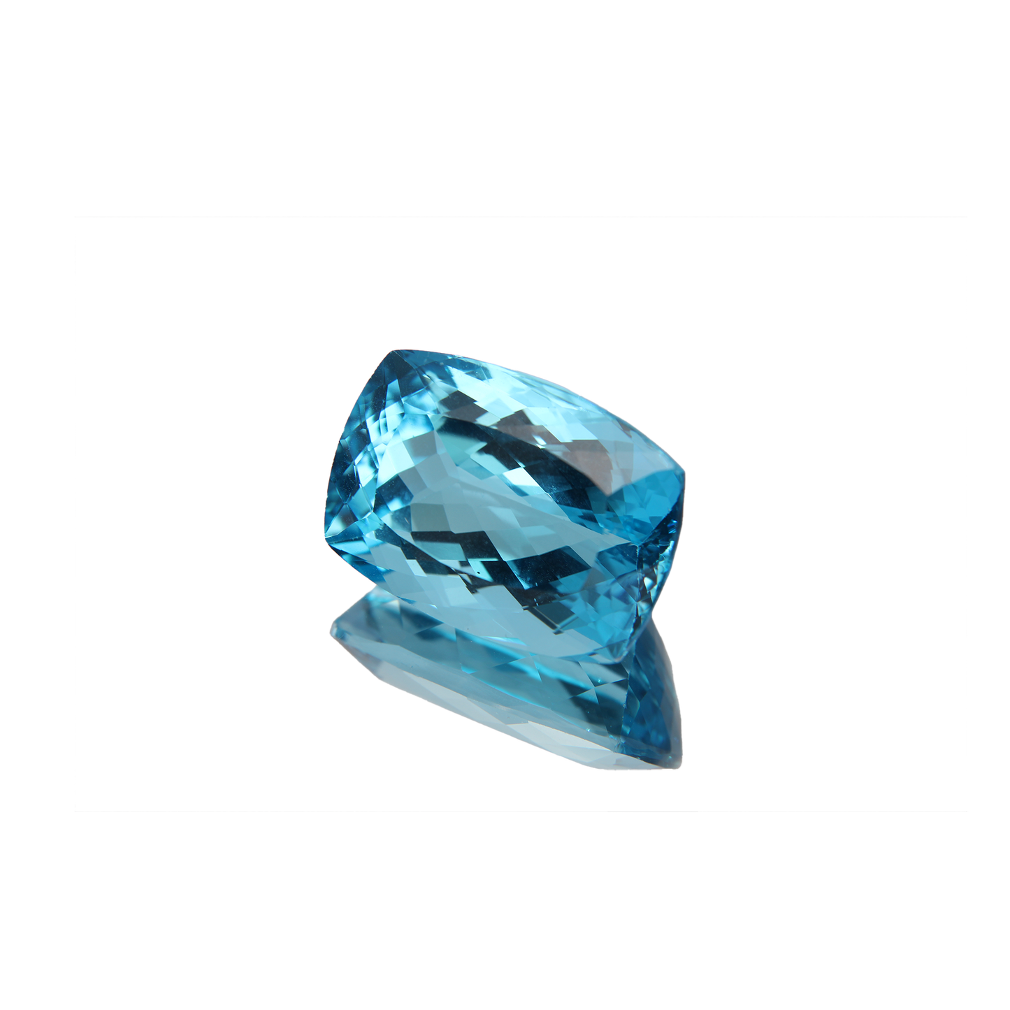 Blauer Topas 51.17ct ansicht von rechts
