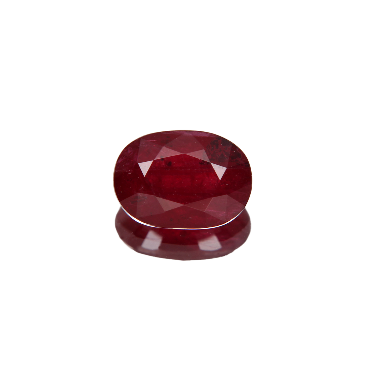 unbehandelter Taubenblutroter Rubin 1.05ct ansicht von vorne