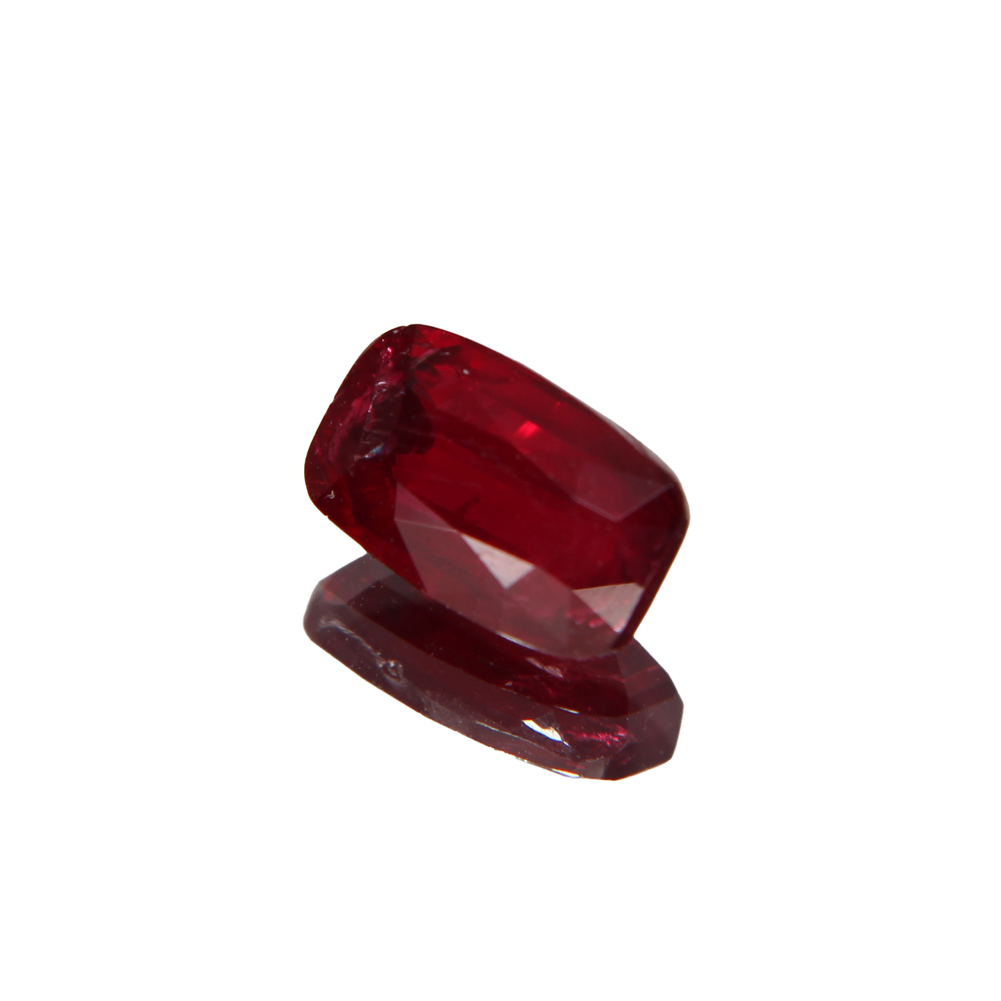 unbehandelter Rubin 1.05ct ansicht von rechts