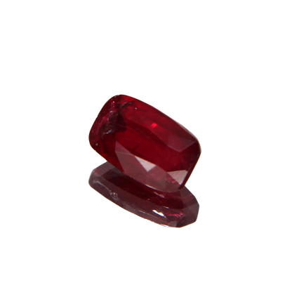 unbehandelter Rubin 1.05ct ansicht von rechts