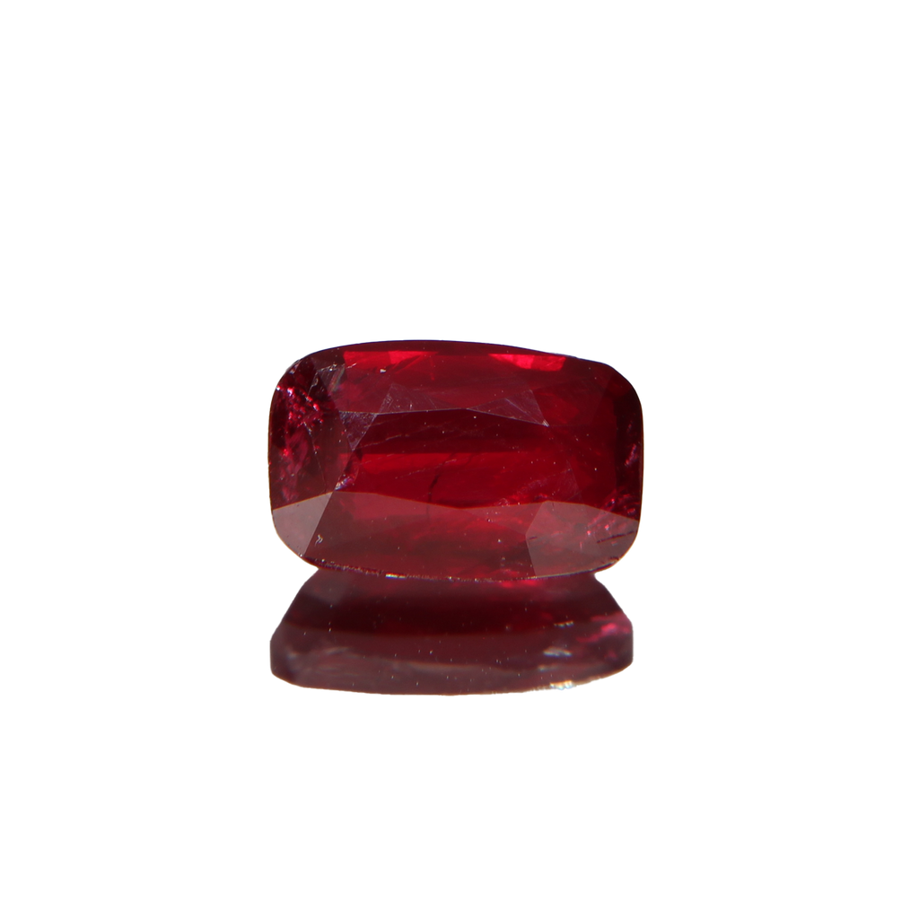 unbehandelter Rubin 1.05ct ansicht von vorne