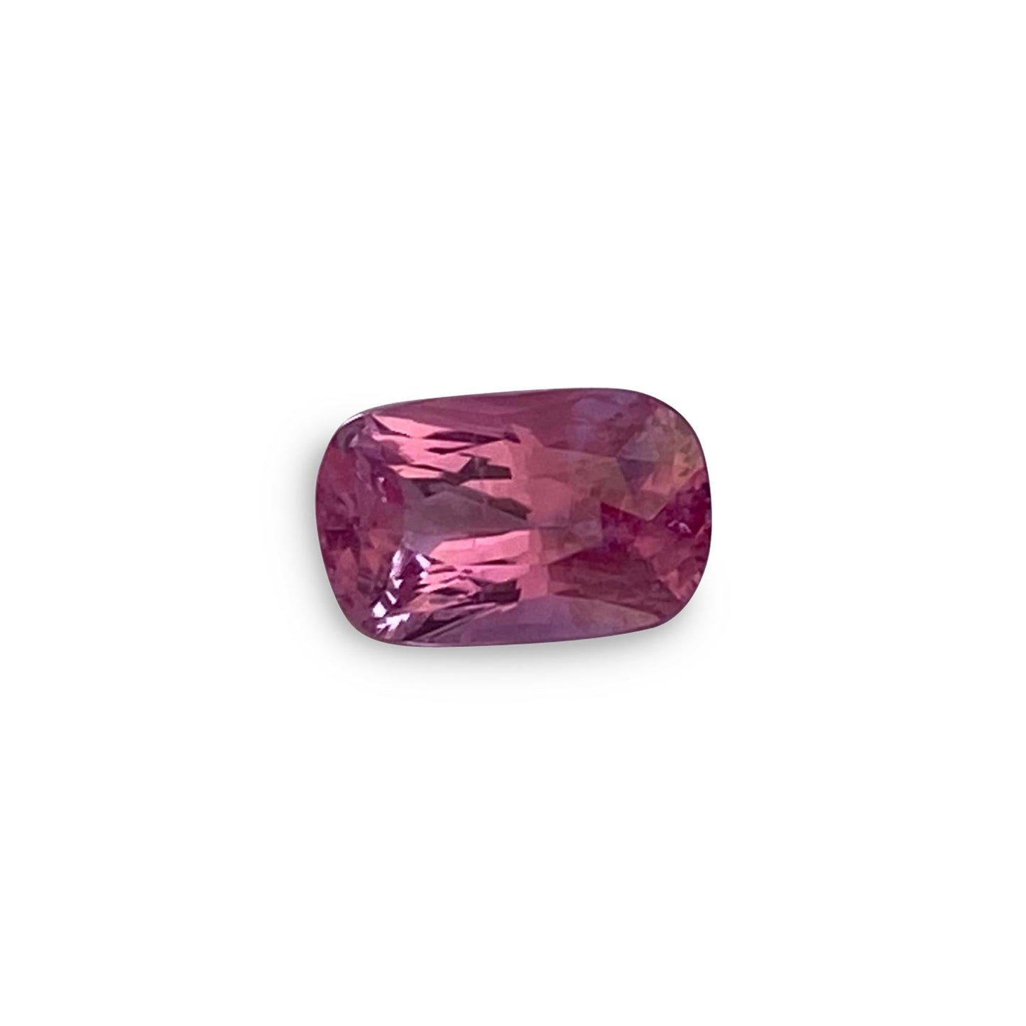 Pinker Saphir 1.23 ct IGNEOUS Edelsteine