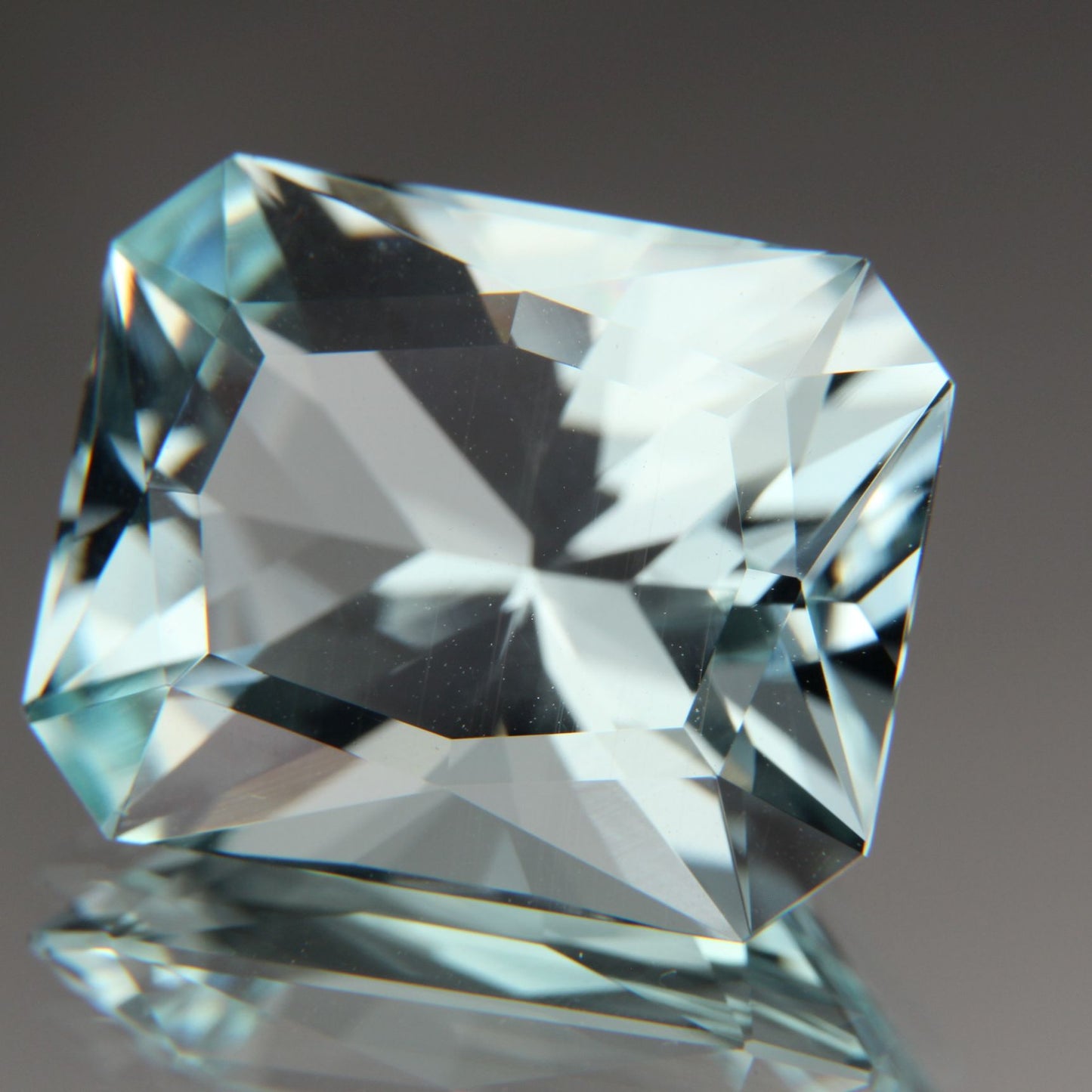 Aquamarin 10.04 ct