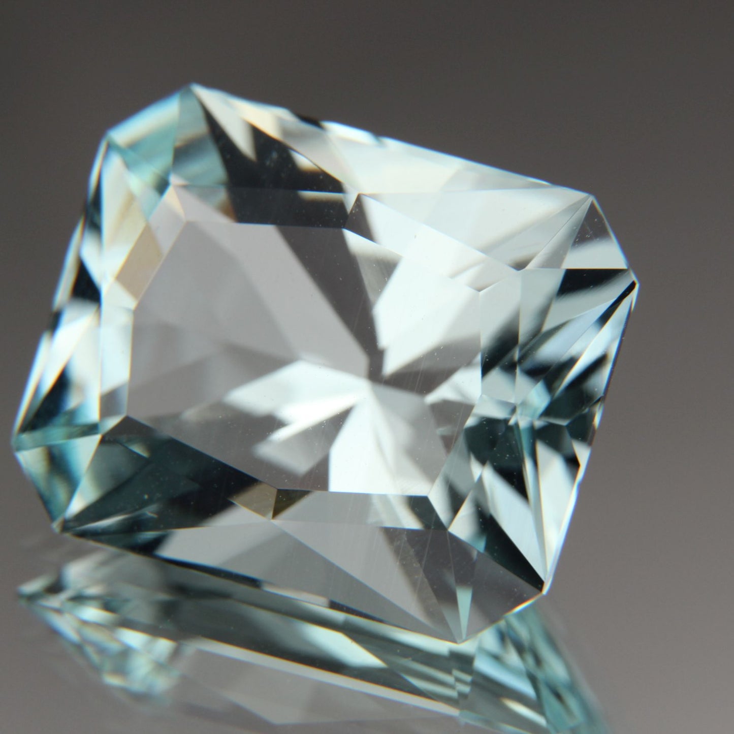 Aquamarin 10.04 ct