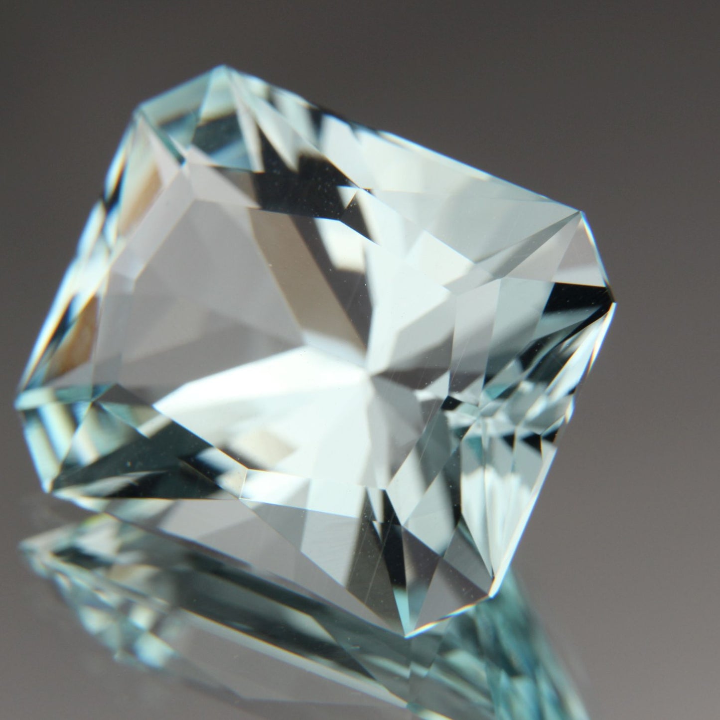 Aquamarin 10.04 ct