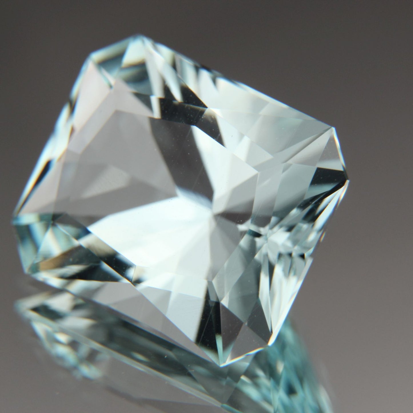 Aquamarin 10.04 ct