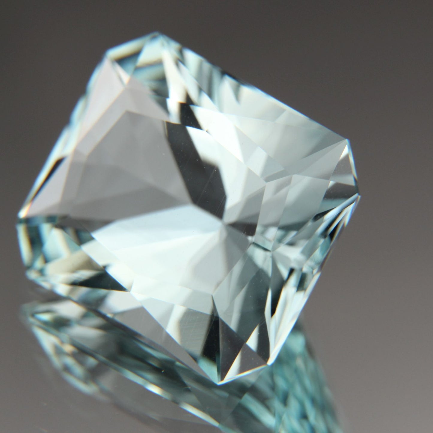 Aquamarin 10.04 ct
