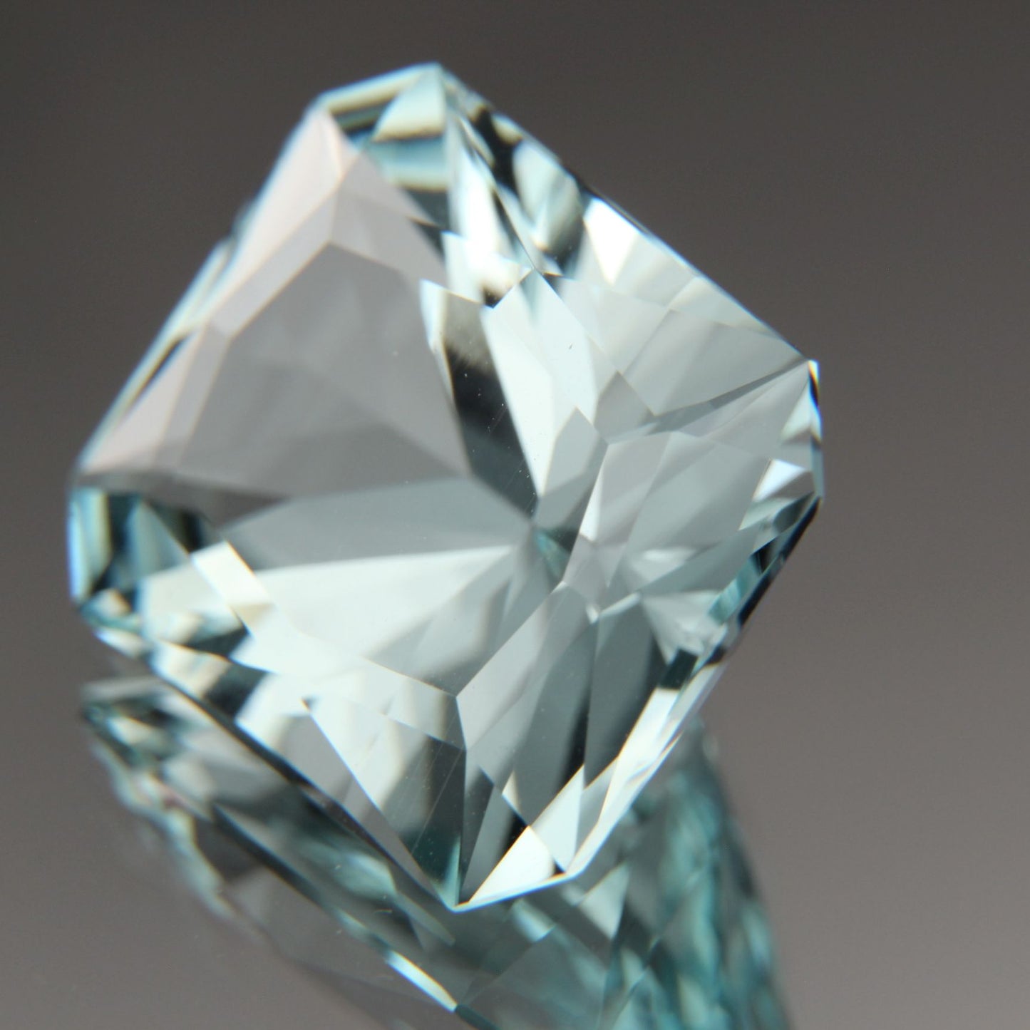Aquamarin 10.04 ct