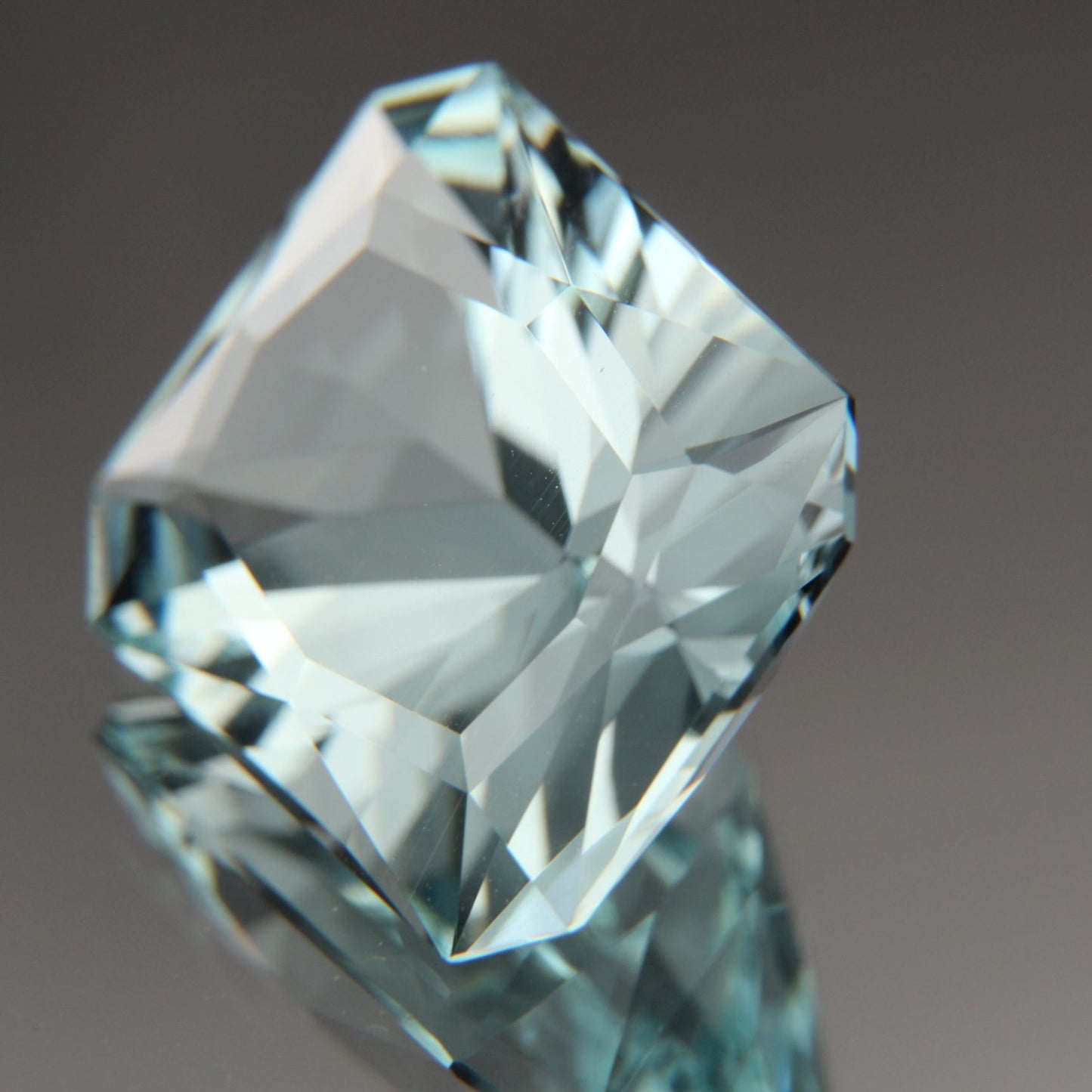 Aquamarin 10.04 ct