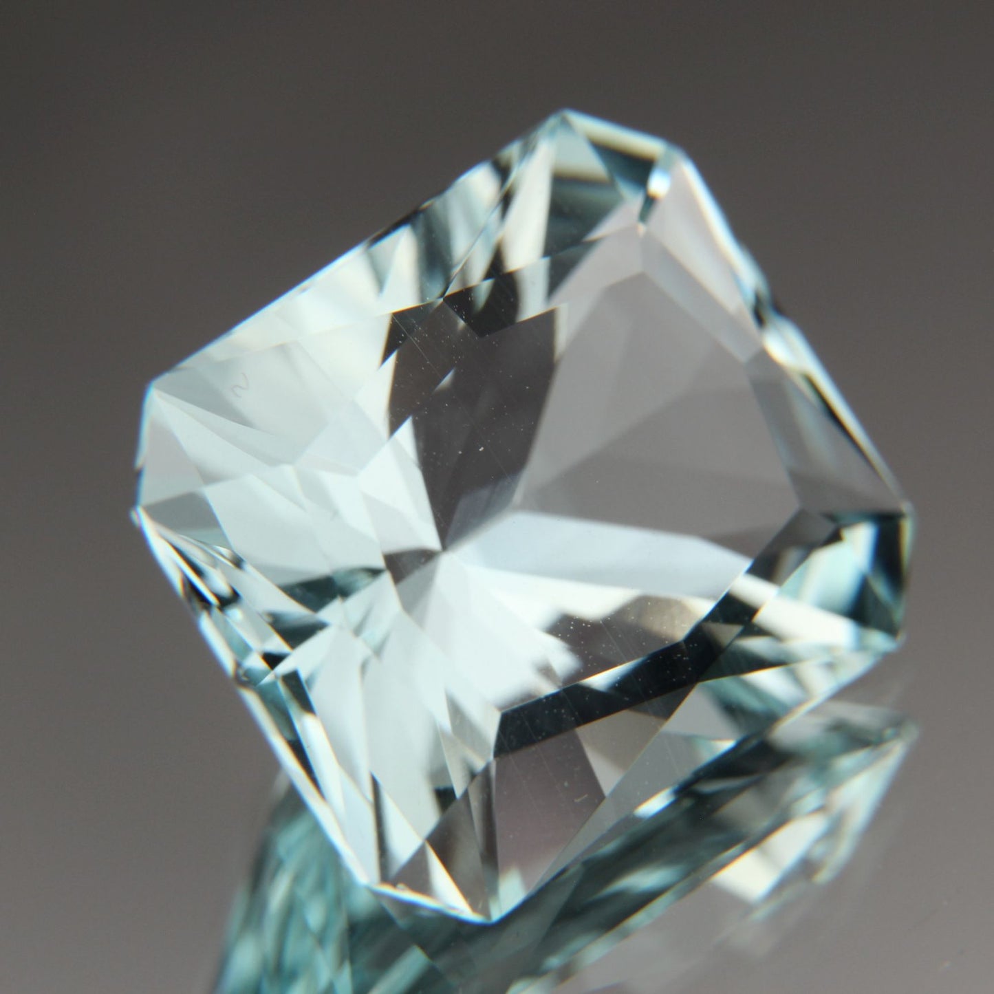 Aquamarin 10.04 ct