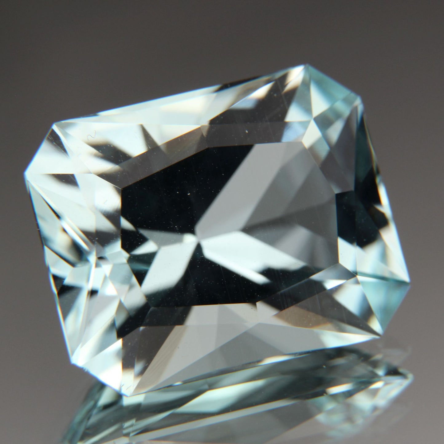 Aquamarin 10.04 ct