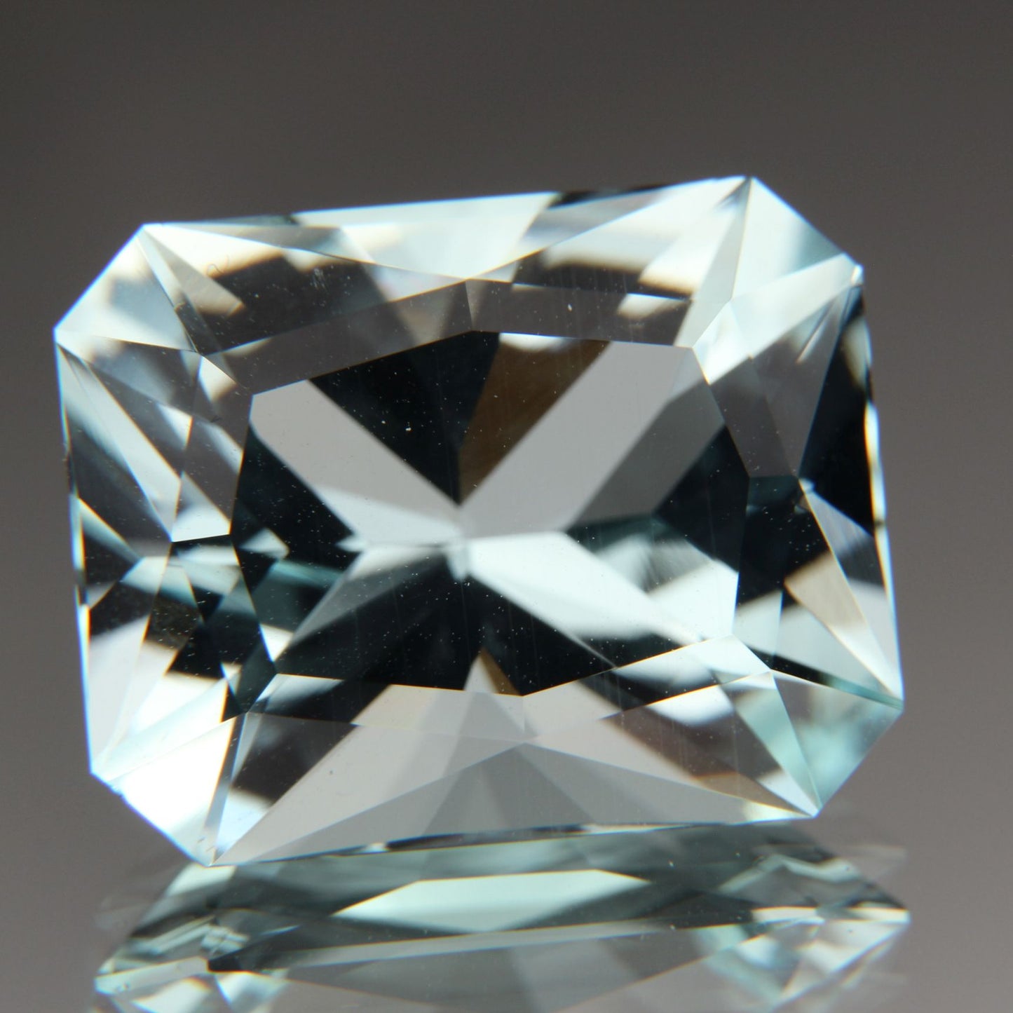 Aquamarin 10.04 ct