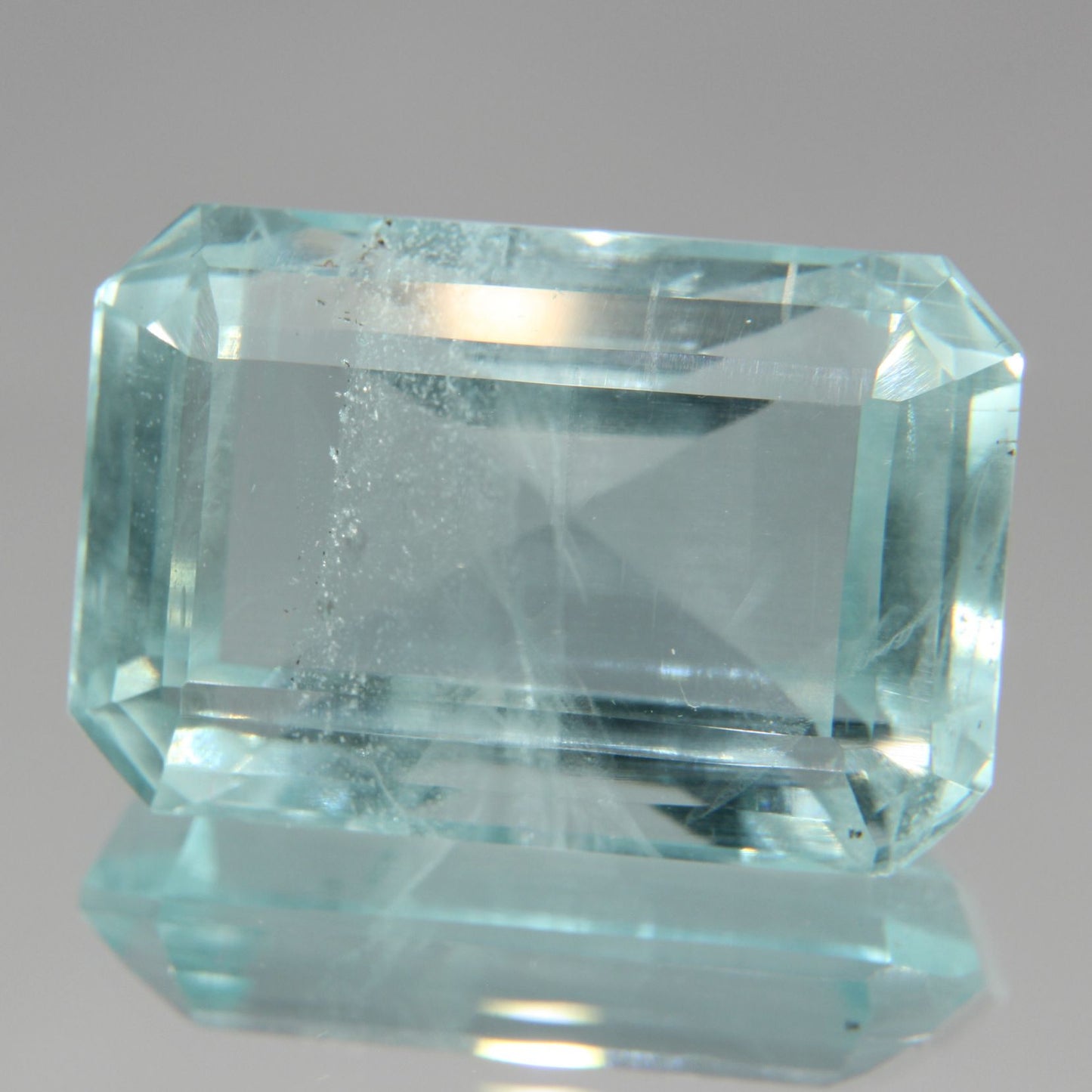 Aquamarin 49.73 ct