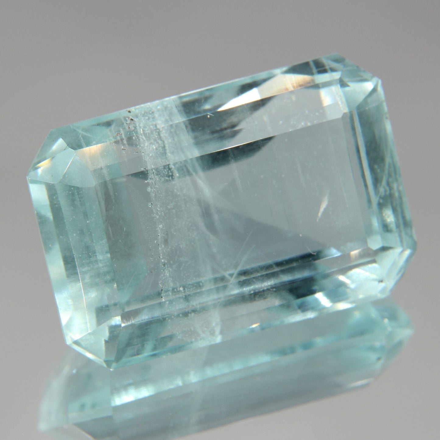 Aquamarin 49.73 ct