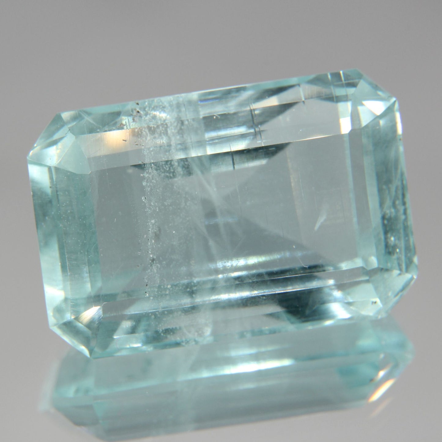 Aquamarin 49.73 ct