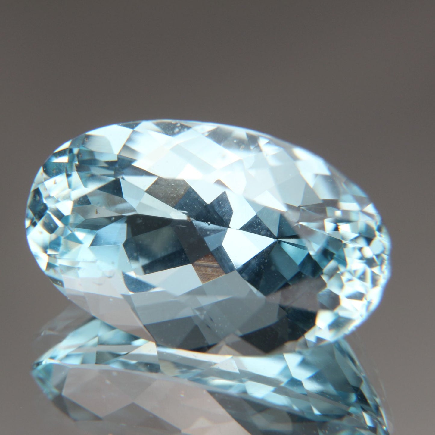 Aquamarin 6.68 ct