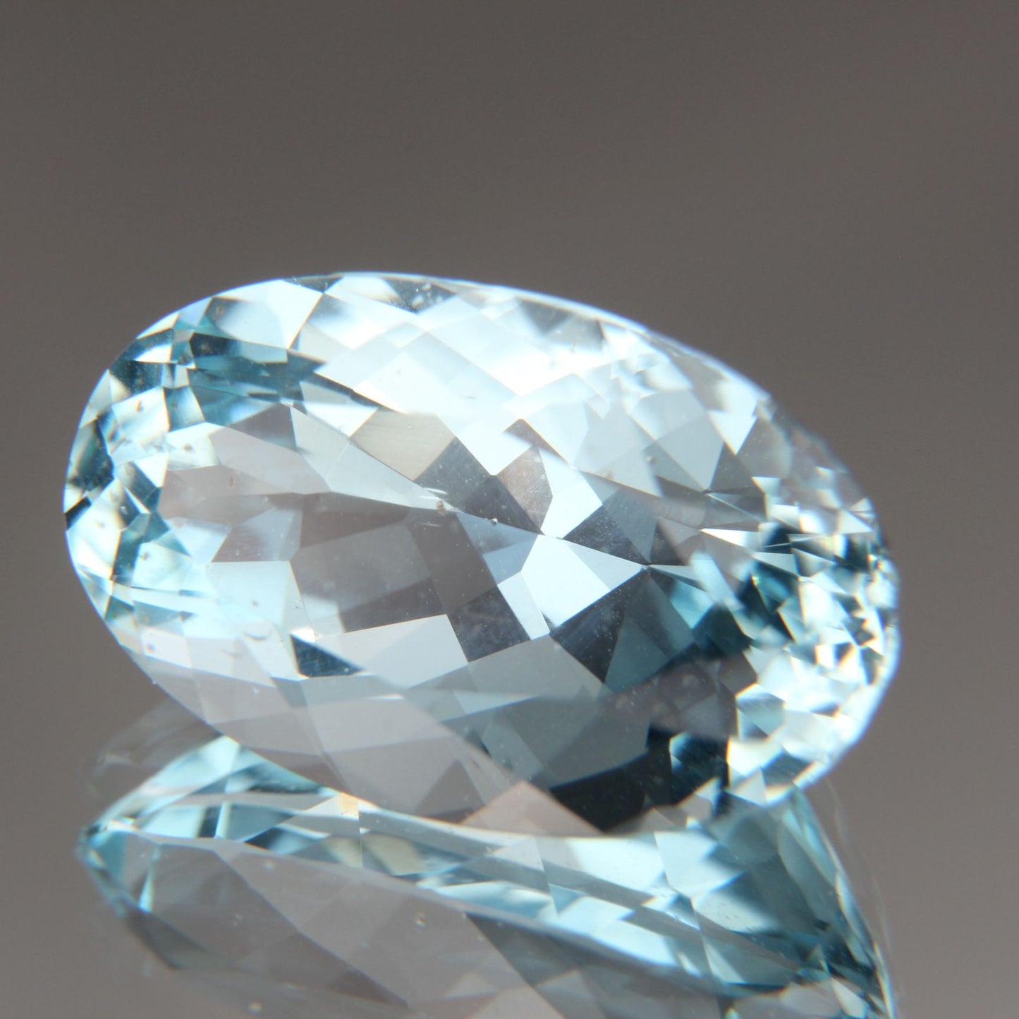 Aquamarin 6.68 ct