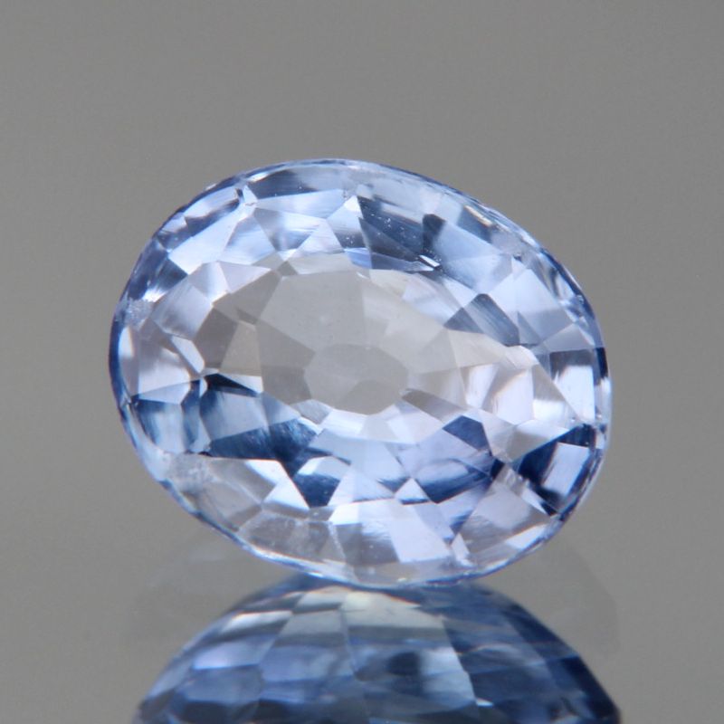 blauer Saphir 0.88ct 
