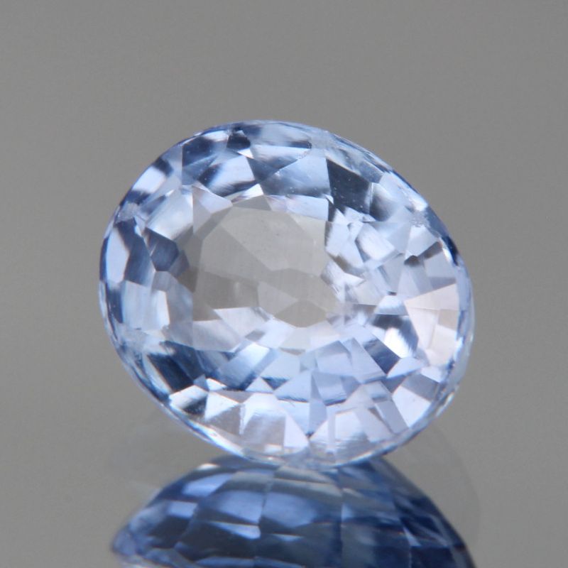blauer Saphir 0.88ct 