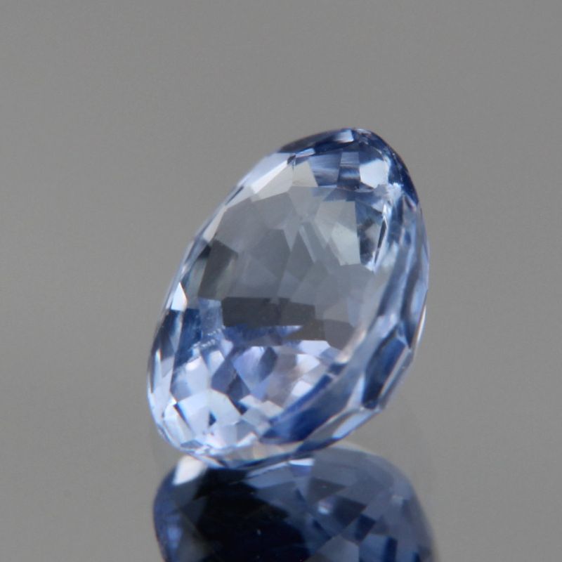 blauer Saphir 0.88ct 