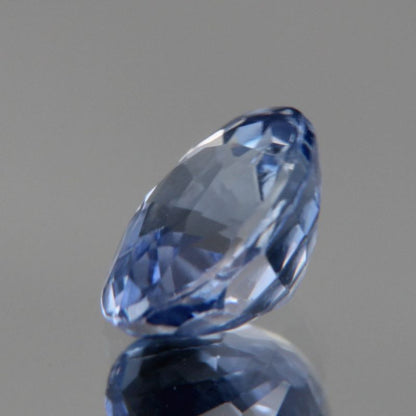 blauer Saphir 0.88ct 