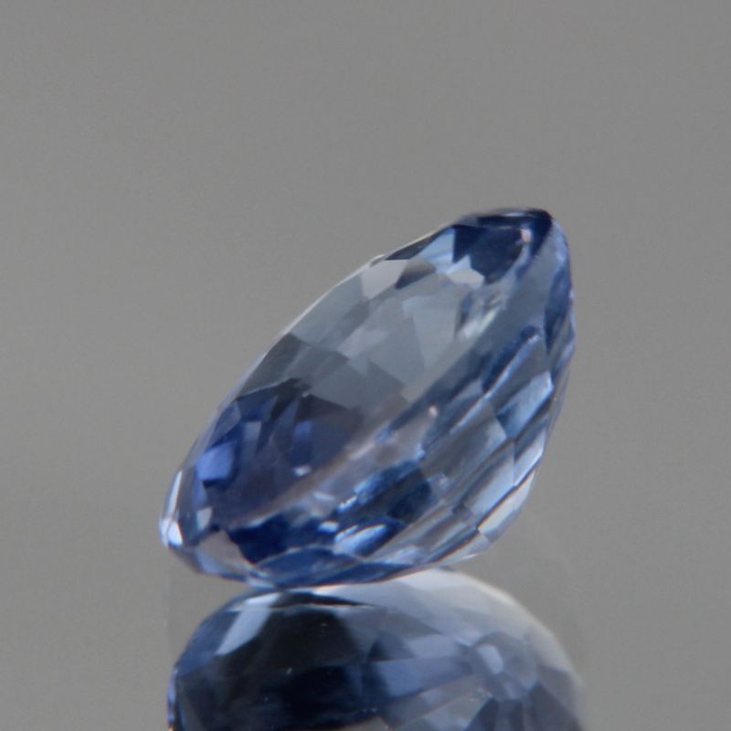 blauer Saphir 0.88ct 