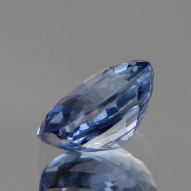 blauer Saphir 0.88ct 