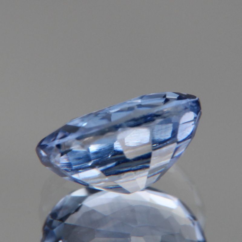blauer Saphir 0.88ct 