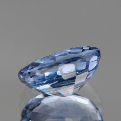 blauer Saphir 0.88ct 