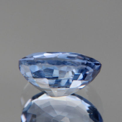 blauer Saphir 0.88ct 