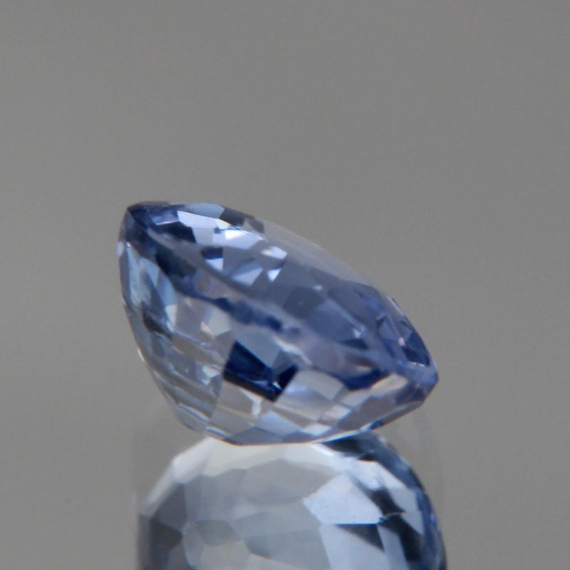 blauer Saphir 0.88ct 