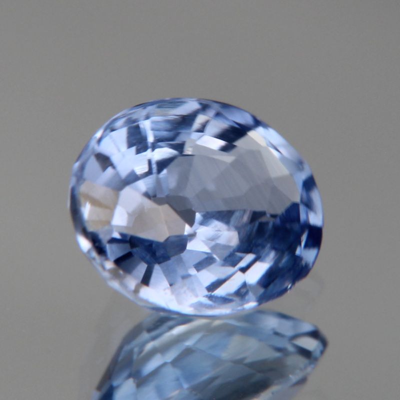 blauer Saphir 0.88ct 