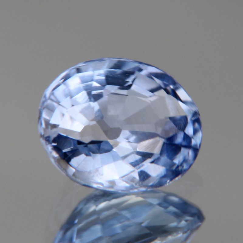 blauer Saphir 0.88ct 