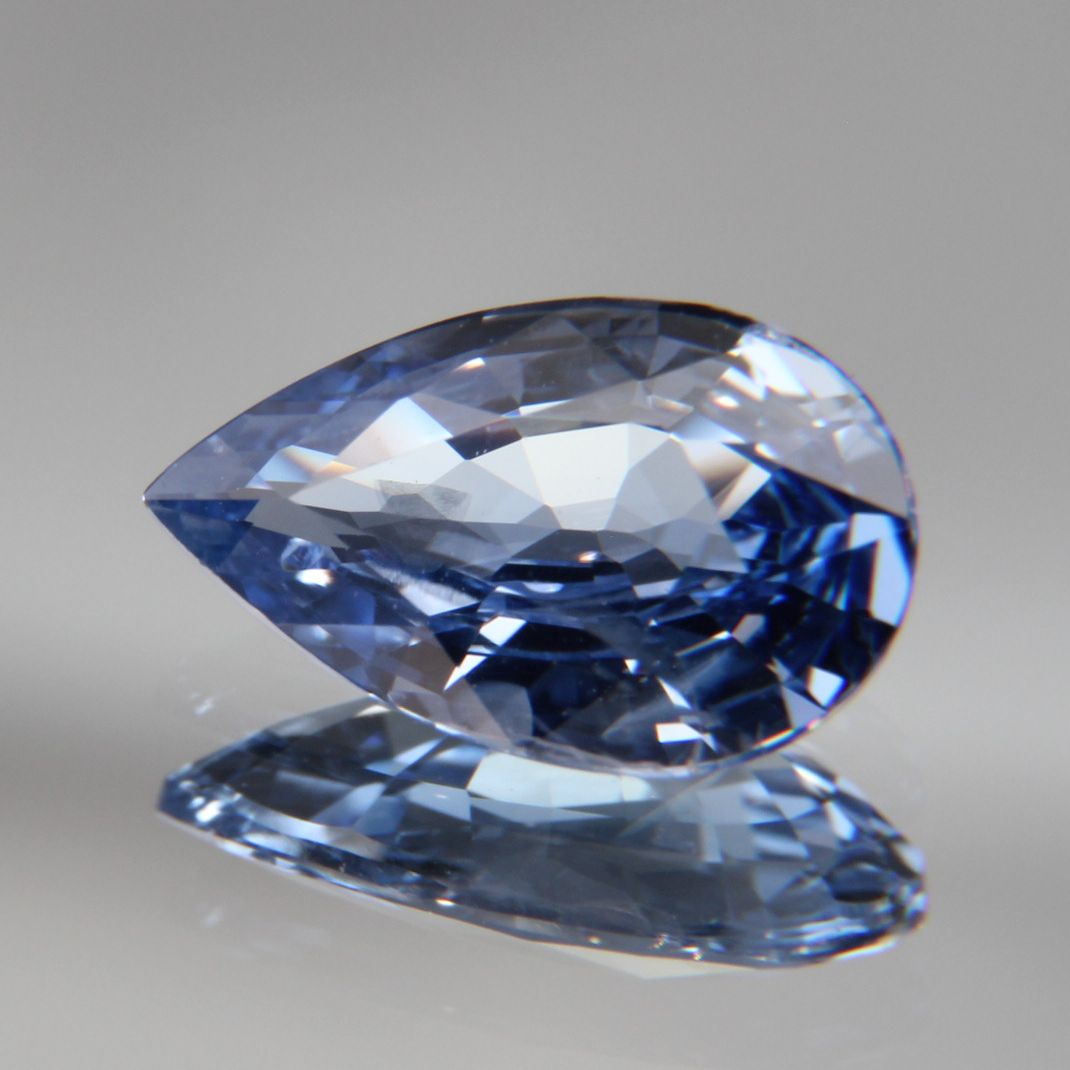 Blauer Saphir 1.35 ct