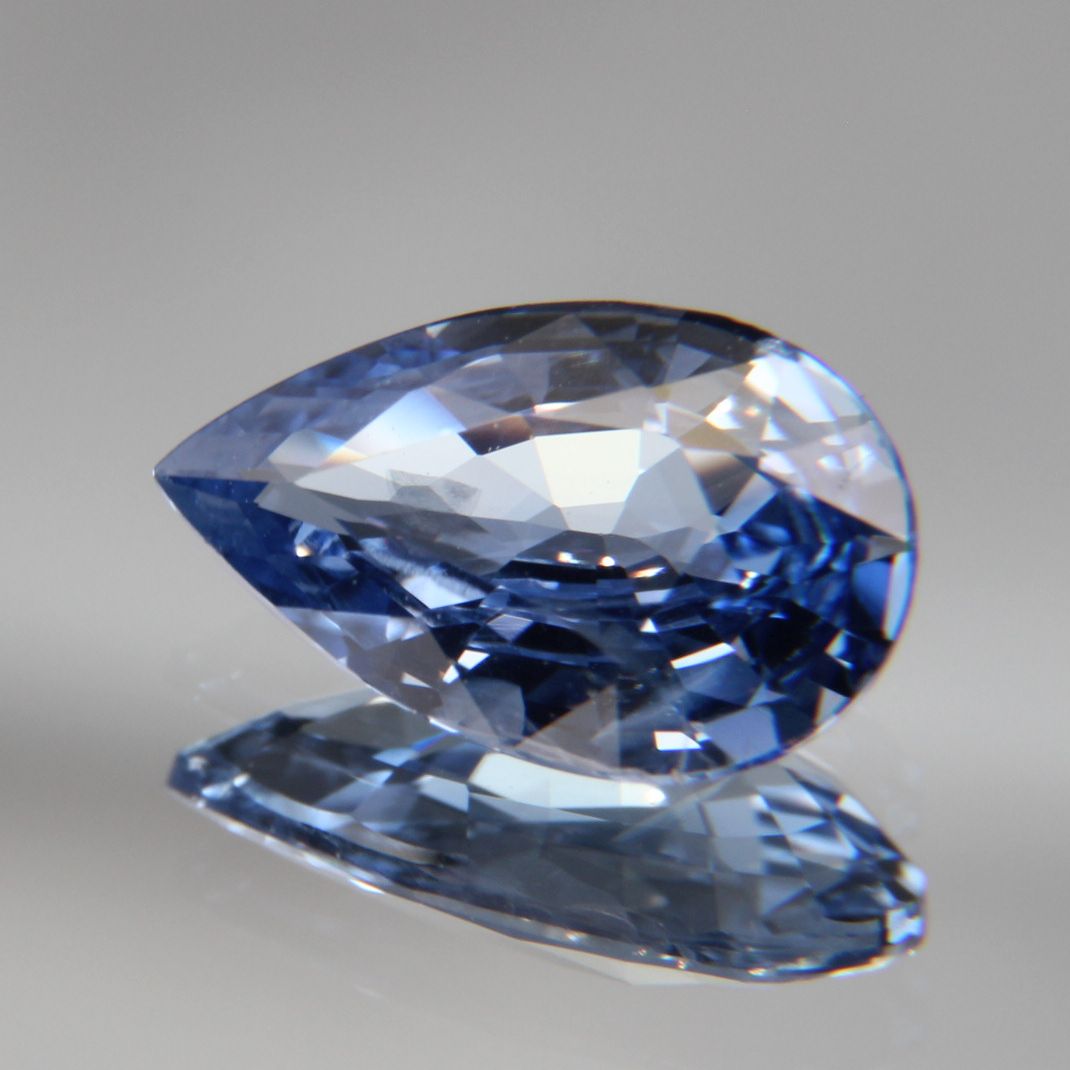 Blauer Saphir 1.35 ct