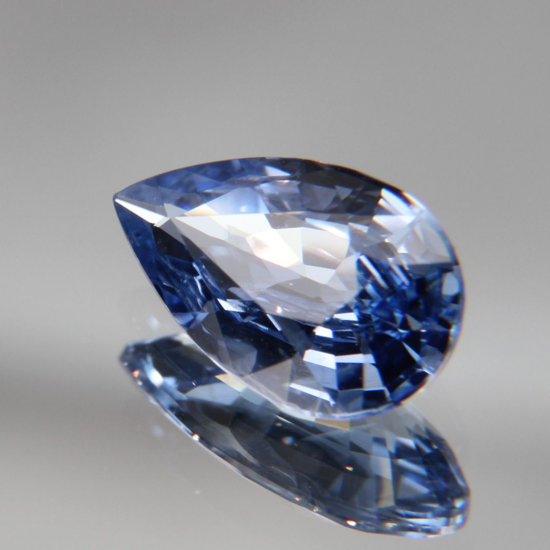 Blauer Saphir 1.35 ct