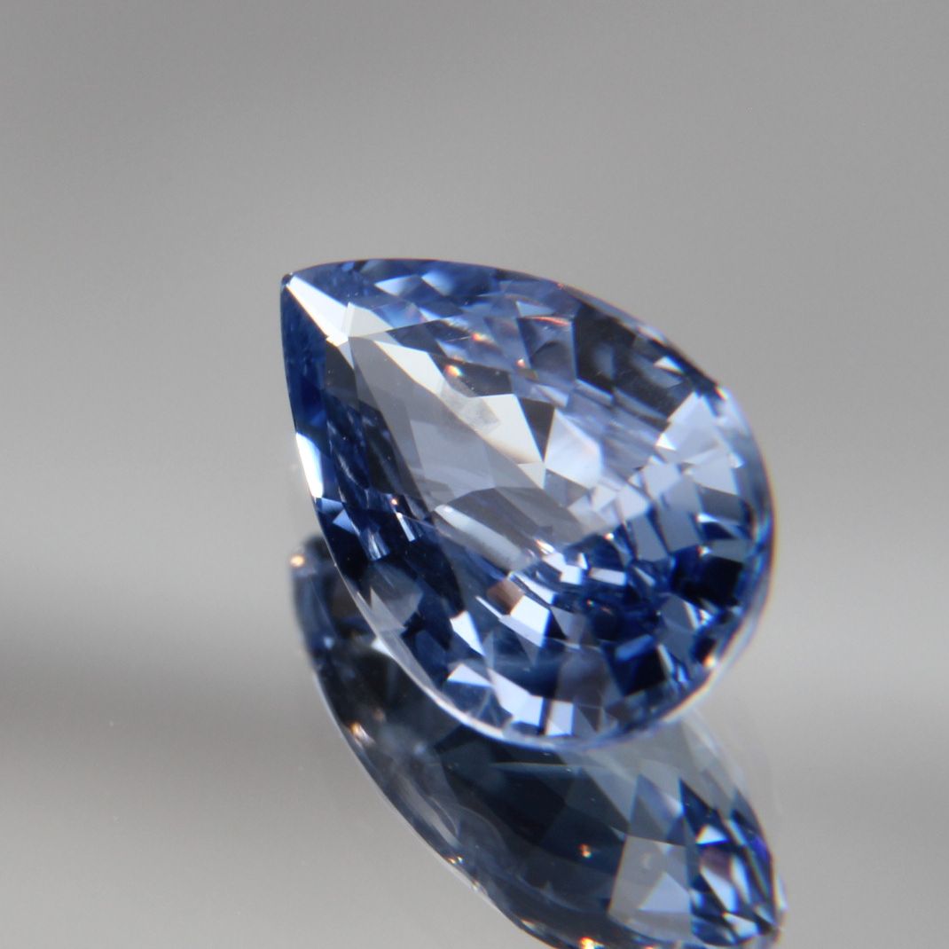 Blauer Saphir 1.35 ct